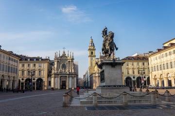Fototapeta na wymiar San Carlo Square in Turin