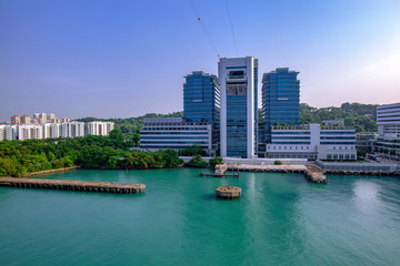 シンガポール
