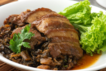 chinese braised pork belly with mustard