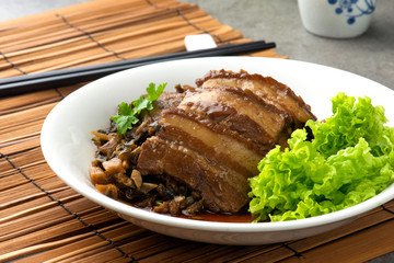 chinese braised pork belly with mustard