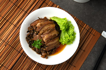 chinese braised pork belly with mustard