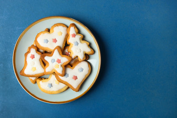 Christmas cookies with white glaze