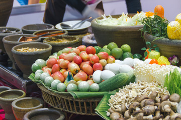 ingredients for papaya salad in restaurant