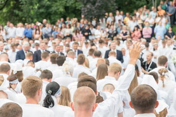 Obraz premium Many men and women pray to Jesus