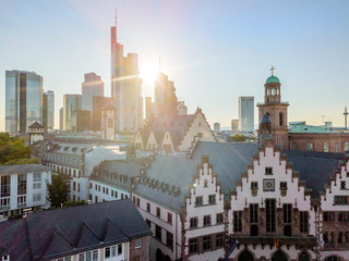 Fototapeta na wymiar Old town and downtown during sunny day in Frankfurt am Main, Germany