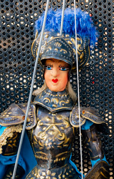Portrait of a famous character of the puppets. Created by a master puparo still present. It derives from the tradition of puppets that has been handed down from generation to generation.
