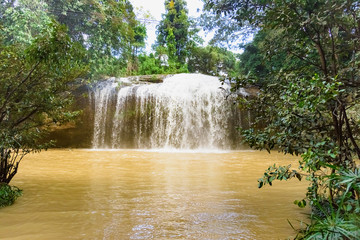 Fototapeta na wymiar waterfall in jungle park vietnam