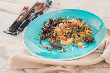 Asian Noodles with Chicken and Black Mushrooms,Coriander