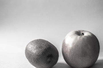 Apfel und Kiwi