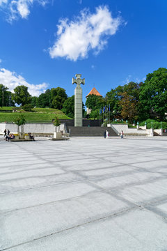 Platz der Freiheit Tallinn mit Denkmal für den Unabhängigkeitskrieg, Estland