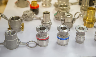 Quick connect coupling for use process of compressed air, hydraulic, pneumatic, gases and fuel