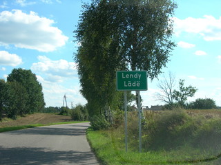 Kaszuby - podwójne oznakowanie miejscowości, Lendy
