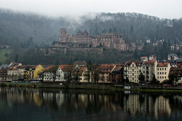 Obraz premium View of the Heidelberg Castle at a foggy day, Heidelberg, Germany