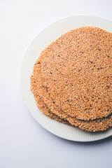 Til Roti or Tilgul rotla or papdi