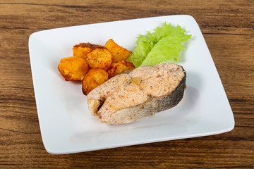 Steamed salmon