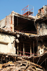 Hausabriss, Abbruchhaus