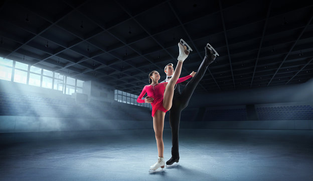 Figure skating couple