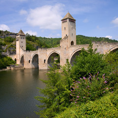 Fototapeta na wymiar Europe, France, Midi Pyrenees, Lot, Cahors, Lot River, the historic Pont Valentre fortified bridge