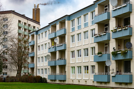 Plattenbauten Wohnbl&ouml;cke Mietbl&ouml;cke sozialer Wohnungsbau