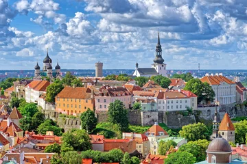 Fotobehang Blick auf Domberg mit Alexander-Newski-Kathedrale, Tallinn, Estland © fotobeam