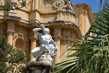 Fototapeta na wymiar Ercole Fountain