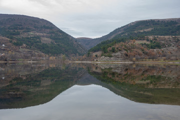 Obraz premium lake in the mountains