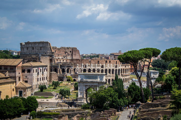 Fototapeta na wymiar Overlooking Roman Forum