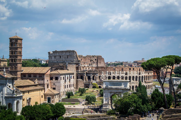 Fototapeta na wymiar Overlooking Roman Forum