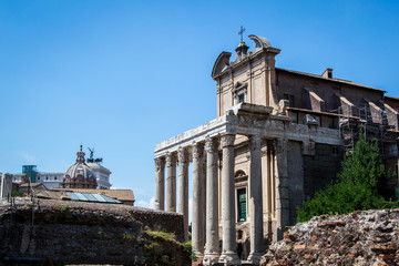 Fototapeta na wymiar View of the Temple of Antonius