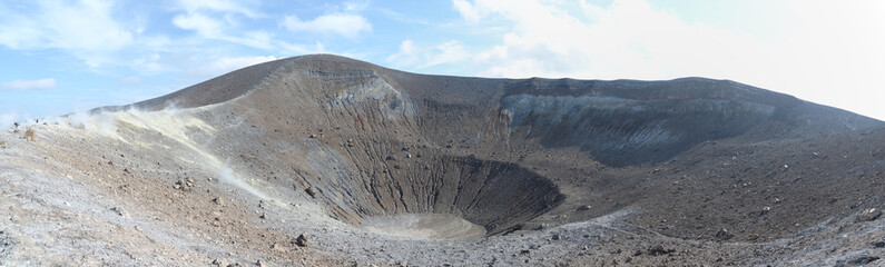 Vulkankrater auf Vulcano © Fotolyse