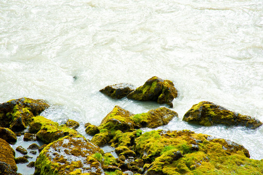 Kaltes Quellwasser im Nationalpark