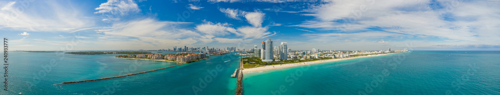 Sticker premium wide angle panorama miami beach florida landscape aerial photo