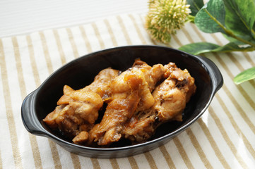 手羽元のマーマレード煮込み