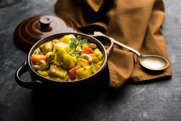 Navratan Korma is a rich, creamy and flavorful Mughlai dish  from India that literally translates to nine-gem curry. The “gems” are the fruits, vegetables and nuts that make up the curry. 