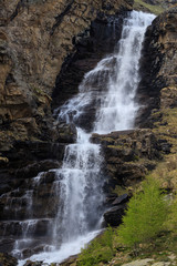 Obraz premium cascata a Ceresole Reale, nel parco nazionale del Gran Paradiso