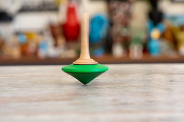 Spinning top spinning 