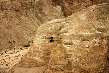 The ancient invasion of Qumran on the dead sea