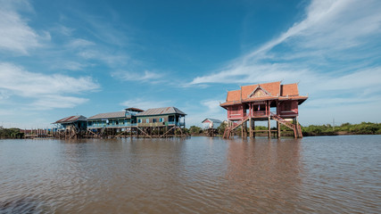 Obraz premium Village on Tonle Sap Lake