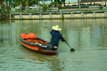 Obraz premium schwimmender Markt in Thailand