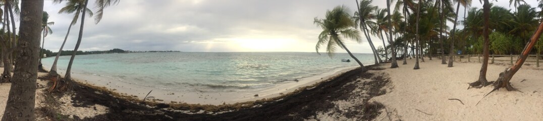 Plage couché de soleil