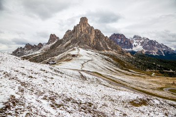 Obraz premium Snowy Passo di Giau in the Dolomites of Northern Italy, Europe