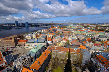 Fototapeta na wymiar Top view of the old city of Riga and river Daugava