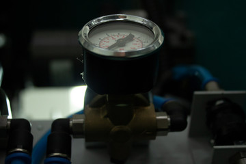 A manometer of testimony of pressure of air is in an industrial equipment..