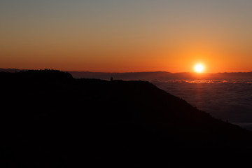 Fototapeta premium wschód słońca w mantiqueira