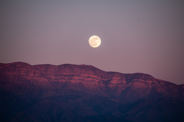 Pink Moment Moonrise © SESPE MOON MEDIA