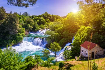 Foto op Aluminium Watervallen Krka, Nationaal Park, Dalmatië, Kroatië. Uitzicht op Krka National Park, Roski Slap-locatie, Kroatië, Europa. Prachtige wereld van mediterrane landen. Reizende concept achtergrond. © daliu
