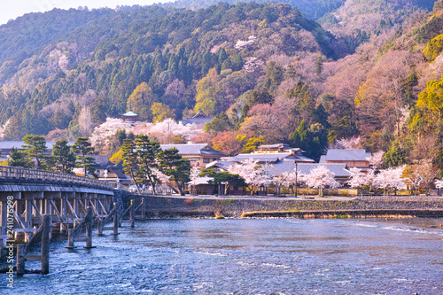 京都嵐山 春の桜咲く渡月橋 Wall Mural Wallpaper Murals 7maru