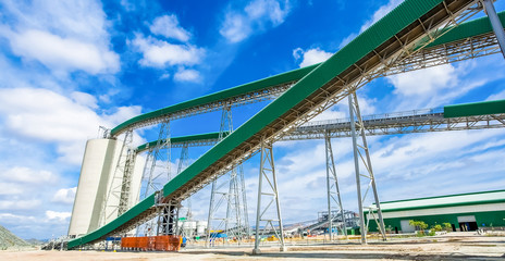 Platinum Mining and Processing of ore, Conveyor belt transporting ore rich tock to storage silos © Sunshine Seeds