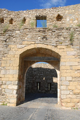 Fototapeta na wymiar Entrance arch, medieval walled city of Morella, Spain