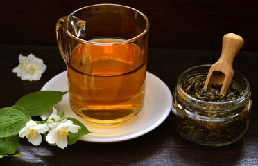 Green tea with jasmine blossom